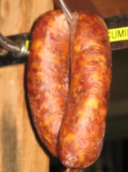 Zoomer sur SAUCISSE DE Montbeliard au Cumin