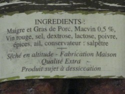 Zoomer sur Saucisse s�che  fum�e au Macvin