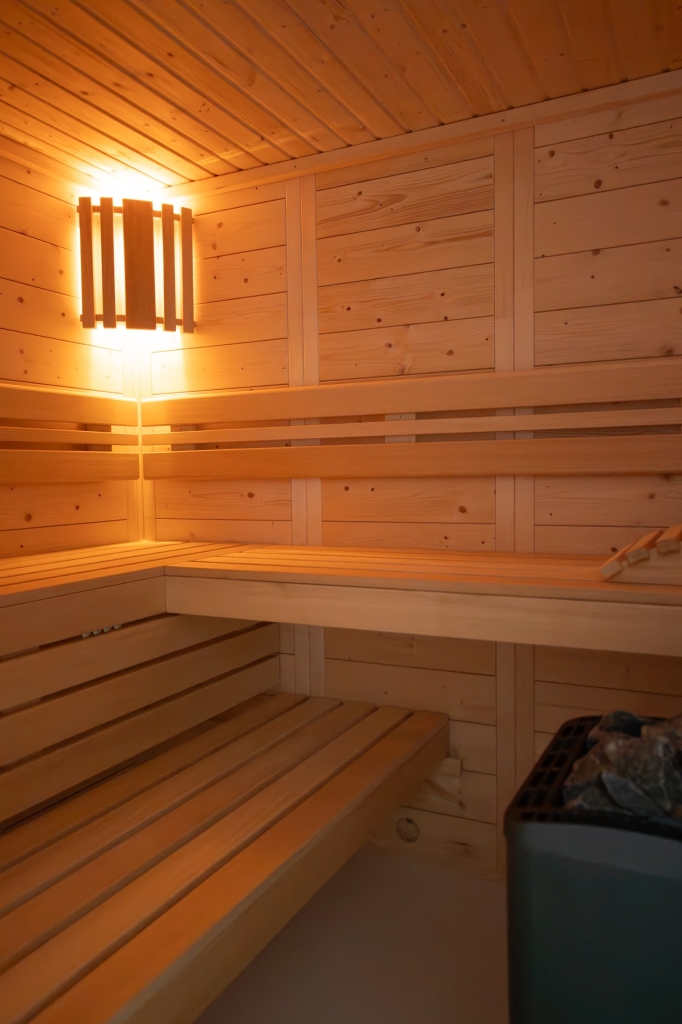 Sauna Hirvas 2320 x 1970 x 2050 
